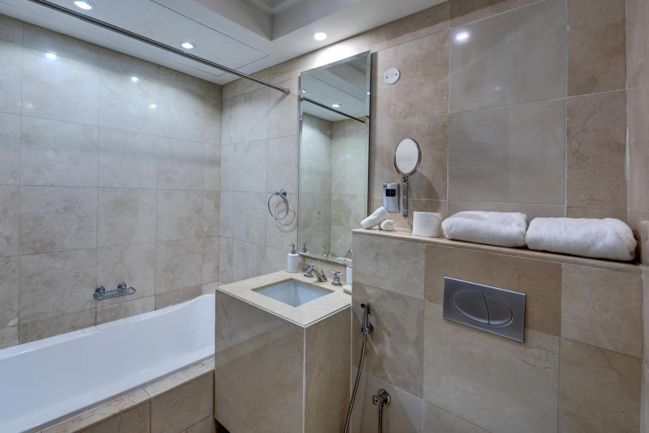 Durrani Homes - Unique Garden Apt At Souk Al Bahar Besides Dubai Mall & Burjkhalifa With Private Jaccuzi 외부 사진