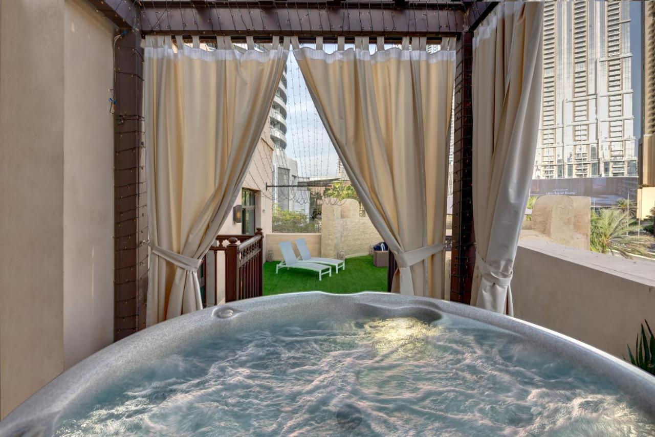 Durrani Homes - Unique Garden Apt At Souk Al Bahar Besides Dubai Mall & Burjkhalifa With Private Jaccuzi 외부 사진